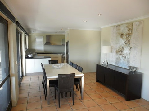 Myuna Holiday Apartments - Perths Hotel 32