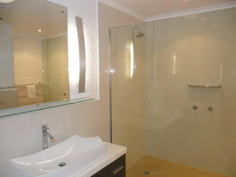 Myuna Holiday Apartments - Perths Hotel 42