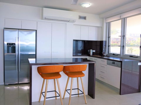 Oshen Holiday Apartments Yeppoon - Perths Hotel 21