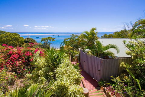 1770 Beach Shacks - Perths Hotel 1