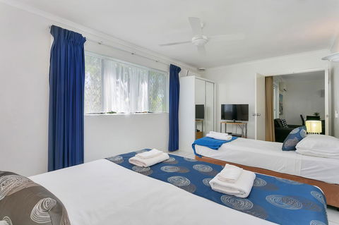 Agincourt Beachfront Apartments - Perths Hotel 16