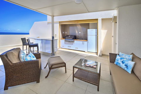 Coolum Caprice - Perths Hotel 20