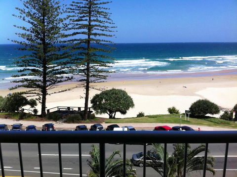 Coolum Caprice - Perths Hotel 34