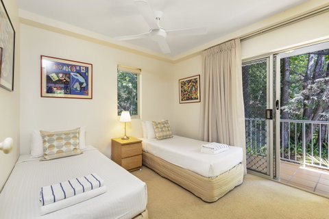 The Cove Noosa - Perths Hotel 3