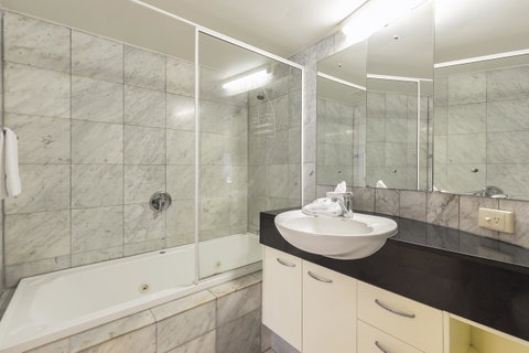 The Cove Noosa - Perths Hotel 4
