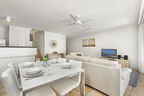The Cove Noosa - Perths Hotel 19