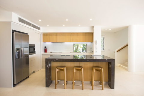 The Cove Noosa - Perths Hotel 33