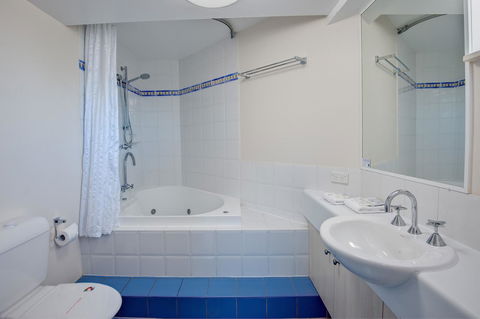 Nautilus Resort Mooloolaba - Perths Hotel 32
