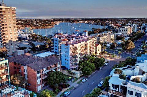 Nautilus Resort Mooloolaba - Perths Hotel 8