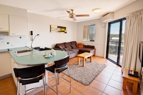 Nautilus Resort Mooloolaba - Perths Hotel 20