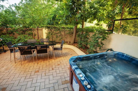Nautilus Resort Mooloolaba - Perths Hotel 5