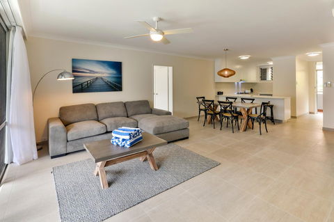 Frangipani 104 - Hamilton Island - Perths Hotel 4