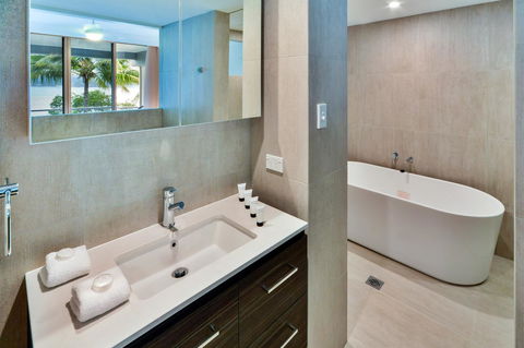 Frangipani 104 - Hamilton Island - Perths Hotel 10