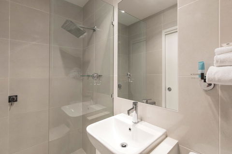 Noosa Shores Resort - Perths Hotel 18