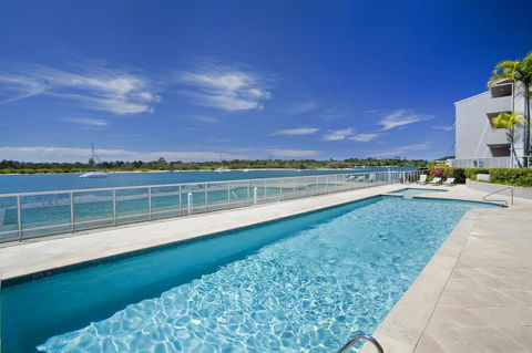 Noosa Shores Resort - Perths Hotel 30
