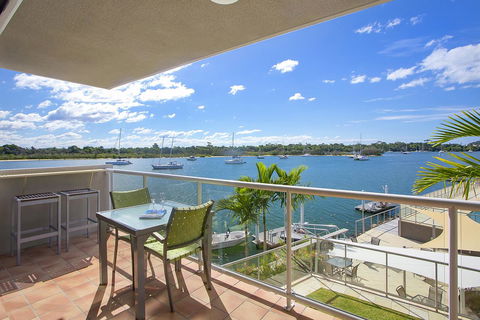 Noosa Shores Resort - Perths Hotel 10