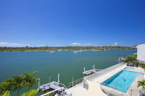 Noosa Shores Resort - Perths Hotel 25