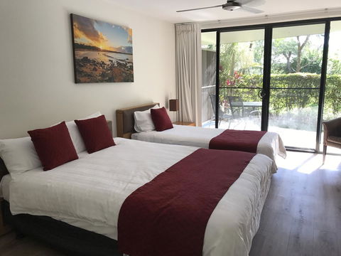 Agnes Water Beach Club - Perths Hotel 18