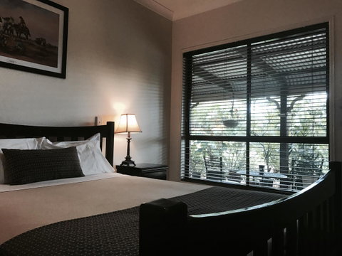 The Bearded Dragon Boutique Hotel - Perths Hotel 0