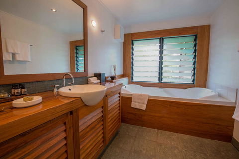 Silky Oaks Lodge - Perths Hotel 13