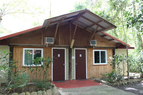 PK\'s Jungle Village - Perths Hotel 7