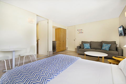 Jacaranda Noosa - Perths Hotel 28