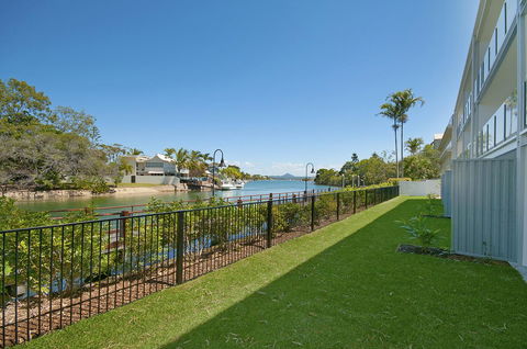 Jacaranda Noosa - Perths Hotel 25