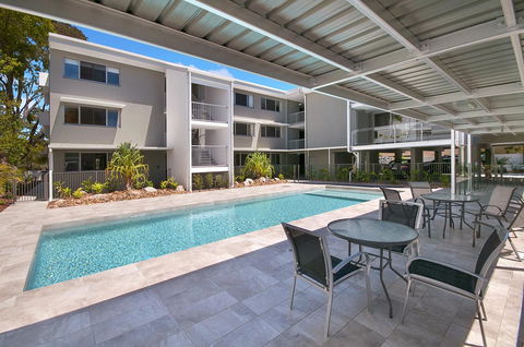 Jacaranda Noosa - Perths Hotel 1