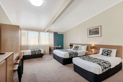 Econo Lodge Toowoomba Motel & Events Centre - Perths Hotel 11