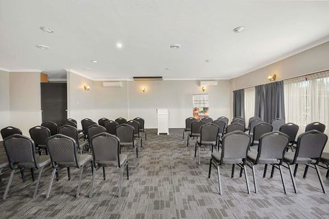 Econo Lodge Toowoomba Motel & Events Centre - Perths Hotel 6