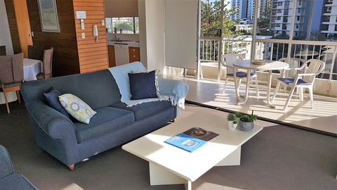 Surfers Chalet - Perths Hotel 19