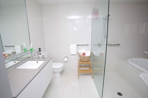 Circle Luxury Holidays - Perths Hotel 6