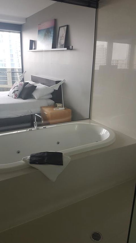 Circle Luxury Holidays - Perths Hotel 17