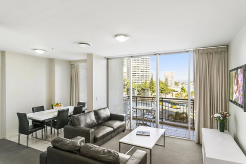 Mantra Towers Of Chevron - Perths Hotel 24
