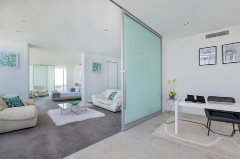 Q1 Resort & Spa - Official - Perths Hotel 40