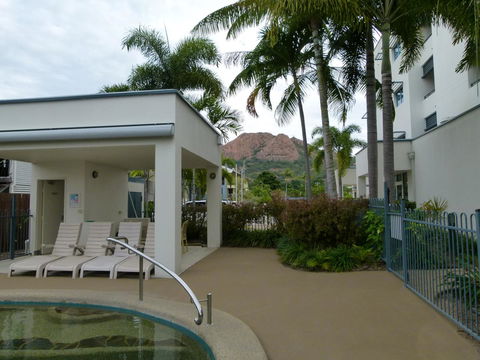 Madison Ocean Breeze Apartments - Perths Hotel 14