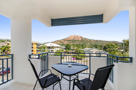 Madison Ocean Breeze Apartments - Perths Hotel 5