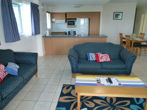 Madison Ocean Breeze Apartments - Perths Hotel 21