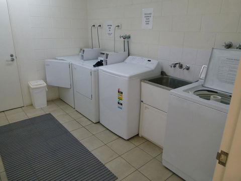 Madison Ocean Breeze Apartments - Perths Hotel 36