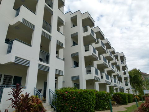 Madison Ocean Breeze Apartments - Perths Hotel 7