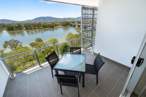 Empire Apartment Hotel Rockhampton - Perths Hotel 20