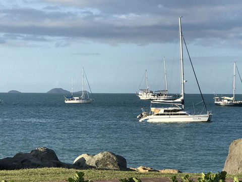 Whitsunday Luxury Homes - Perths Hotel 34