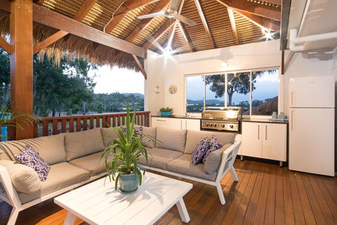 Whitsunday Luxury Homes - Perths Hotel 2