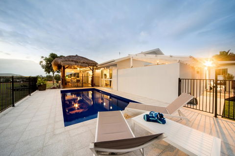 Whitsunday Luxury Homes - Perths Hotel 3