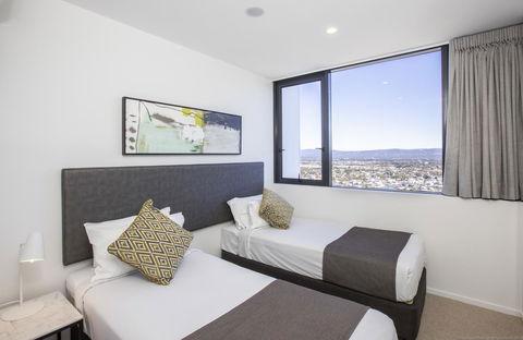 Qube Broadbeach - Perths Hotel 2