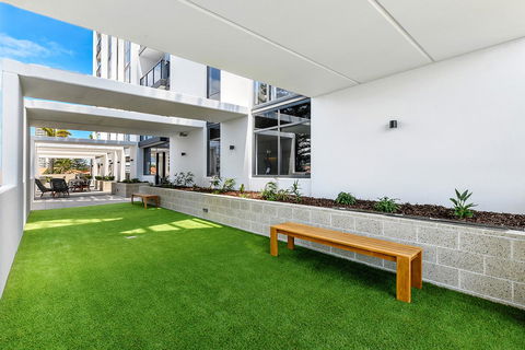 Qube Broadbeach - Perths Hotel 19