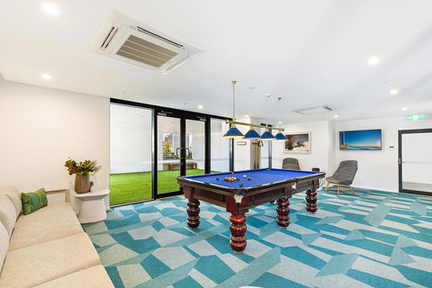 Qube Broadbeach - Perths Hotel 34