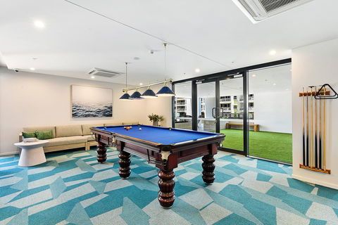 Qube Broadbeach - Perths Hotel 36