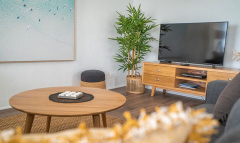 Mandolin Beachfront Resort - Perths Hotel 7