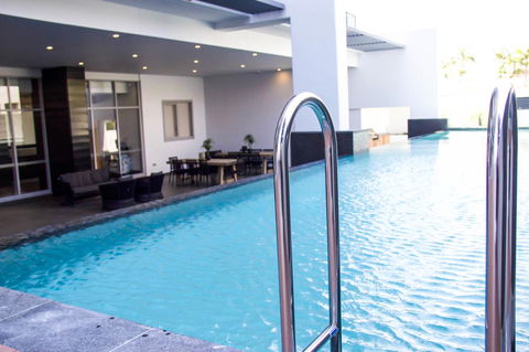 Synergy Broadbeach - Official - Perths Hotel 11